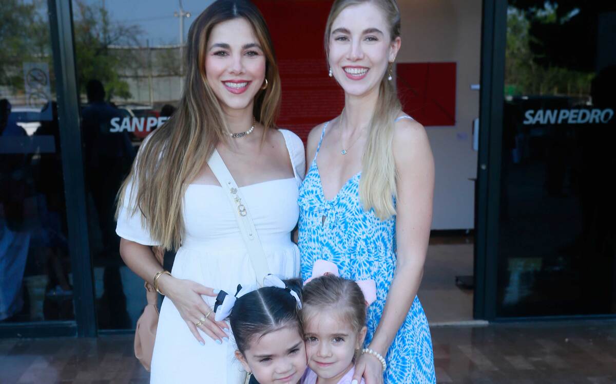 Connie Dávalos, Alessa Tame, Julia Ramírez y Lory Dávalos
