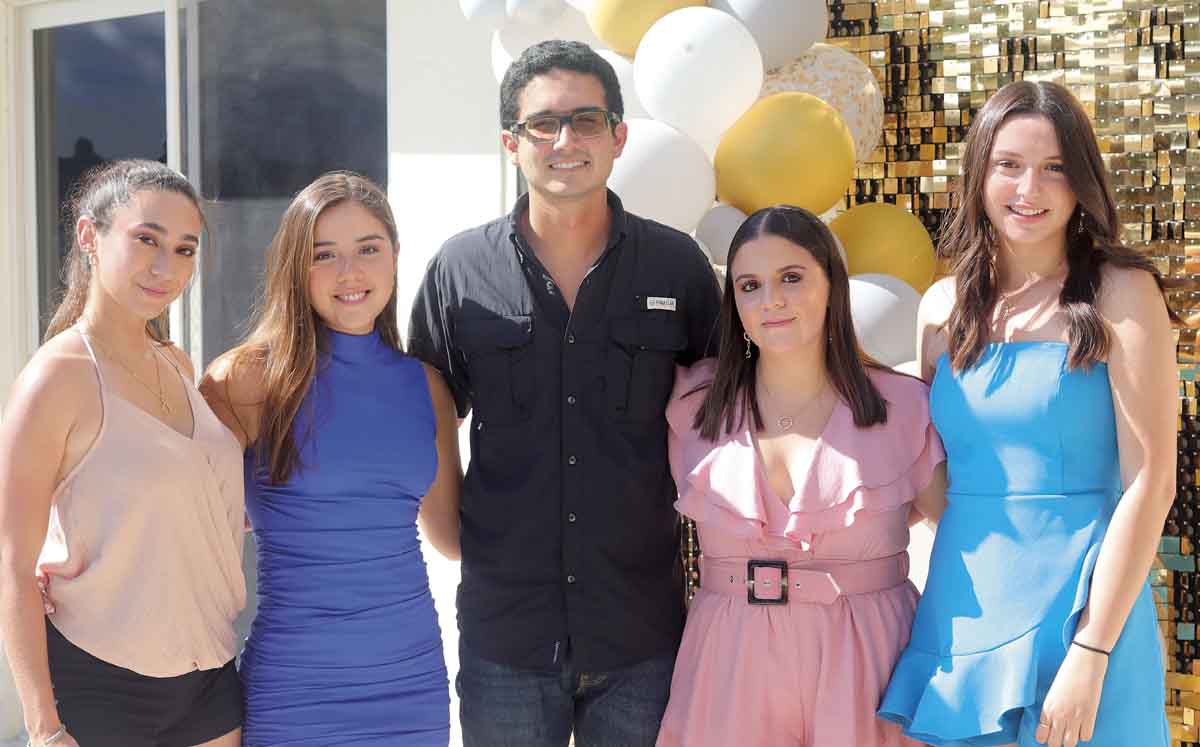 Feri González, María Paula Sosa, Luis Vaca, Mana Sánchez y Ana Sánchez / Fotos: Dennis Hernández