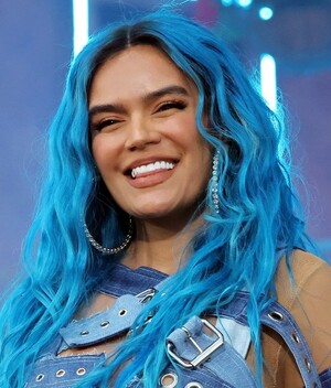 Conoce a las tres hermanas de Karol G