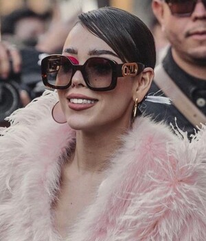 Danna Paola es criticada por decir que no usa monedas. (Foto: Instagram).