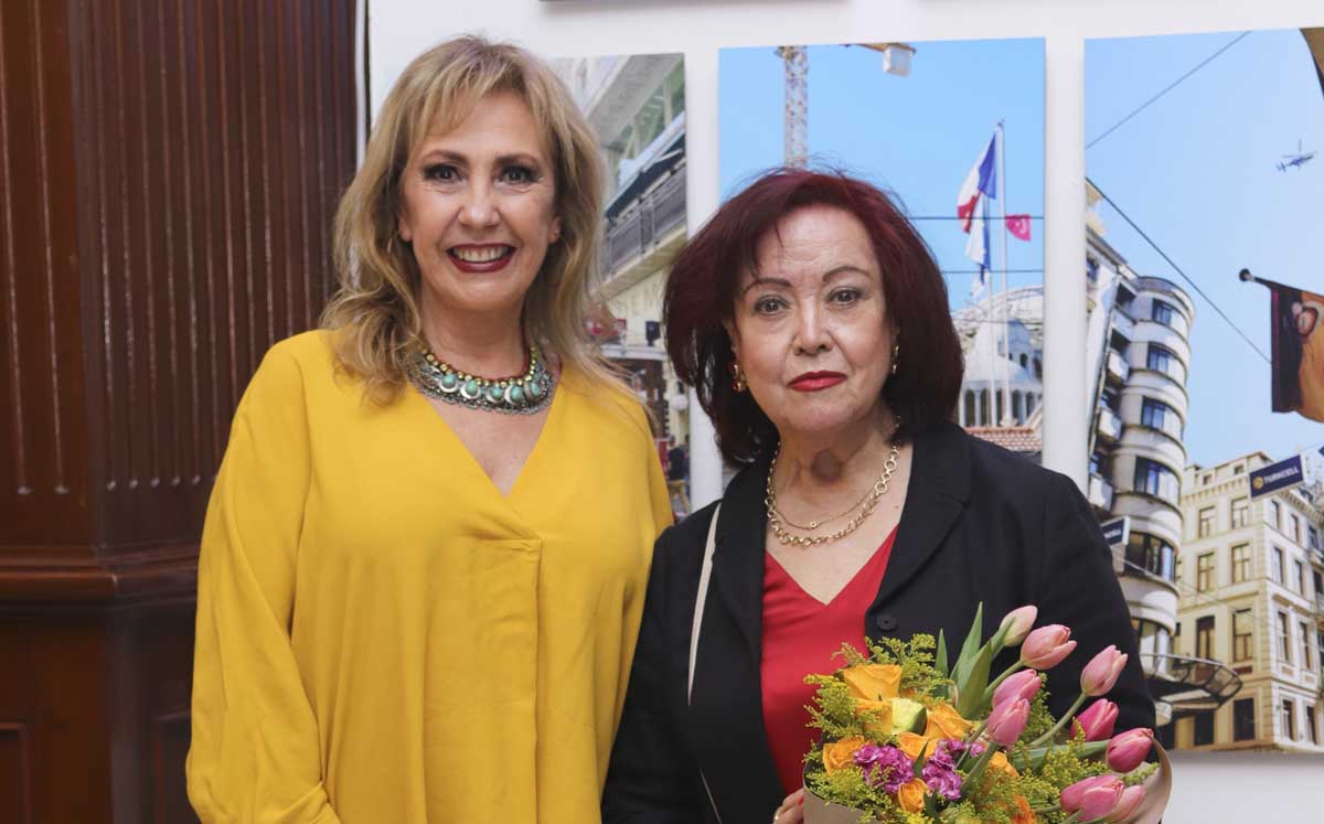 Adriana Fernández y Amparo Berumen / Foto: Dennis Hernández