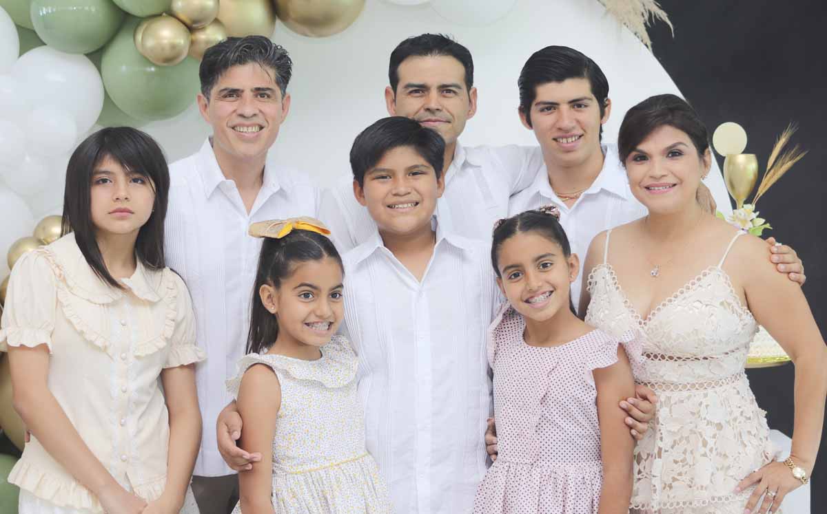 Maryfer Pérez, Luis Fernando Pérez, Iker Pérez, Omar Max Rivera, Fernando Pérez, Erika Rivera, Sara Rivera Y Sofia Rivera / Fotos: Dennis Hernández