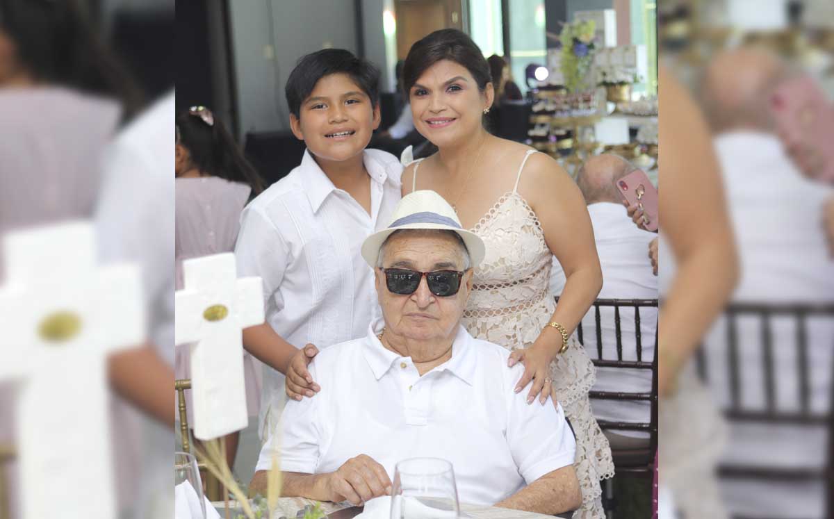 Iker Con sus invitados / Fotos: Dennis Hernández