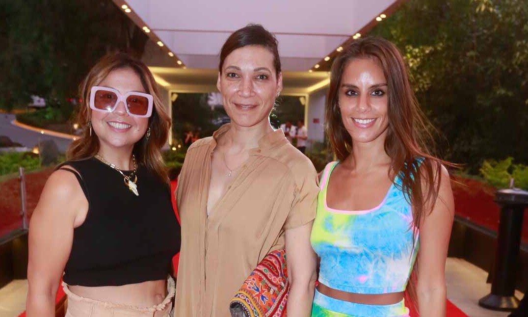 Mónica Junco, Karin Beckley y Gaby Cantú