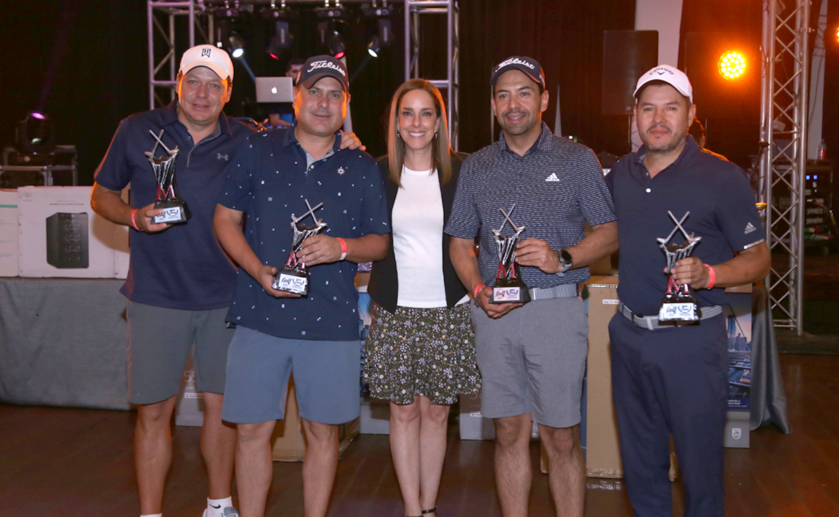 Ganadores del segundo lugar. Eleazar, Jaime, Paulina, Guillermo y Arturo