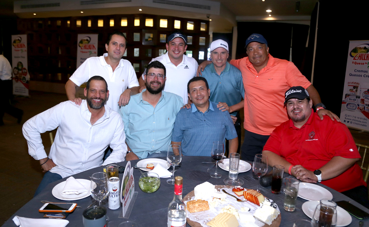 José Refugio, Manuel, Román, Eduardo, Bebé, Lumba, Walter y Keko