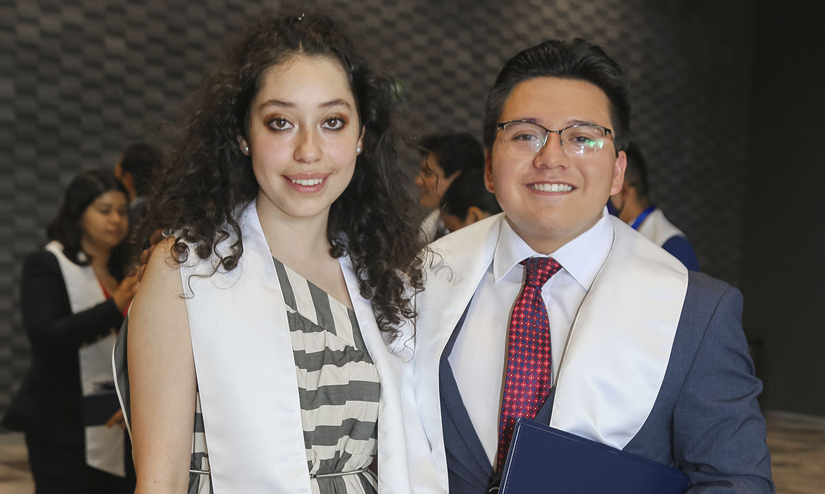 Ana Paula de las Cuevas y Alberto Mentado