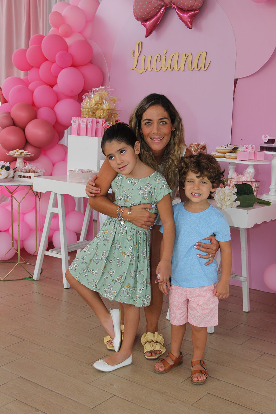 Alexa Bañuelos, Melisa Hernández y Santiago Bañuelos