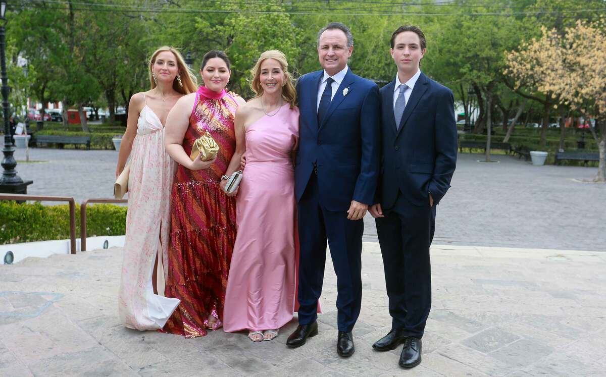 Balbina Medrano, Vera Medrano, Balbina Herrera, Fernando Medrano y Fernando Medrano