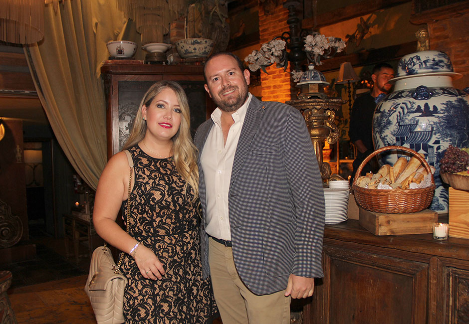 Ivonne Orendain y Juan Pablo Carrillo