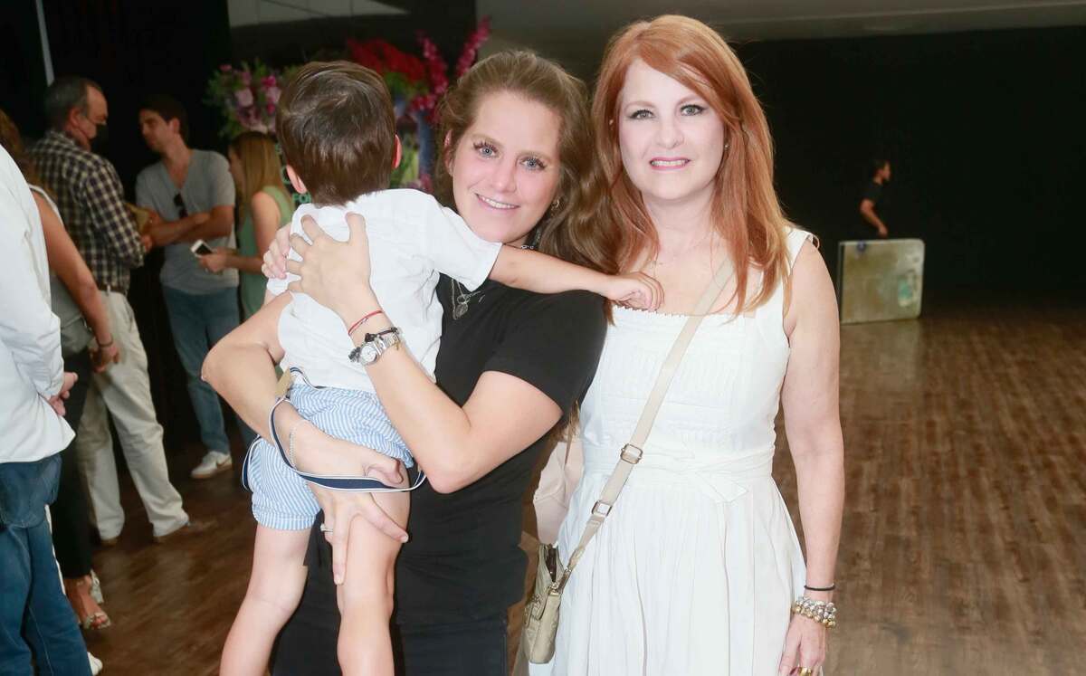 Julia Garza Suess, Emilio Camelo y Judith Suess de Garza