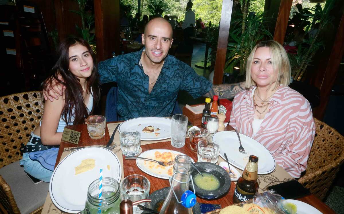 Karla Rivera, Alex Rivera y Sandra Zambrano