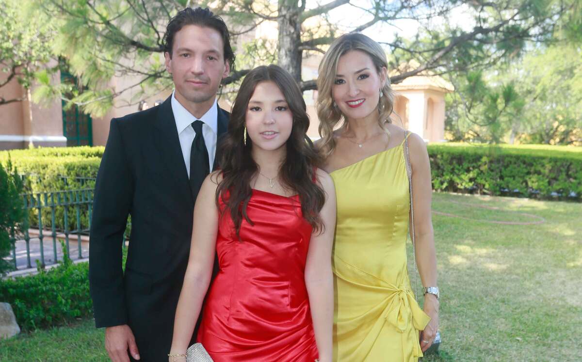 Carlos Medina, Valeria Medina y Mónica Leal de Medina