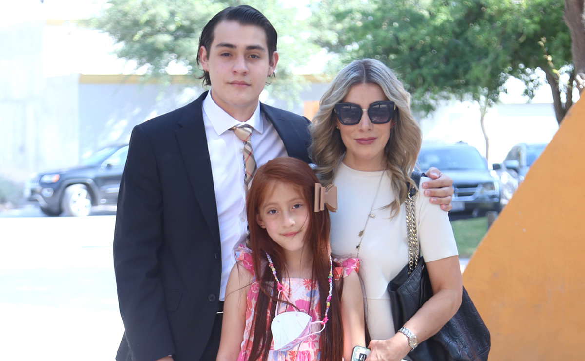 Carlos, Pamela y Sara