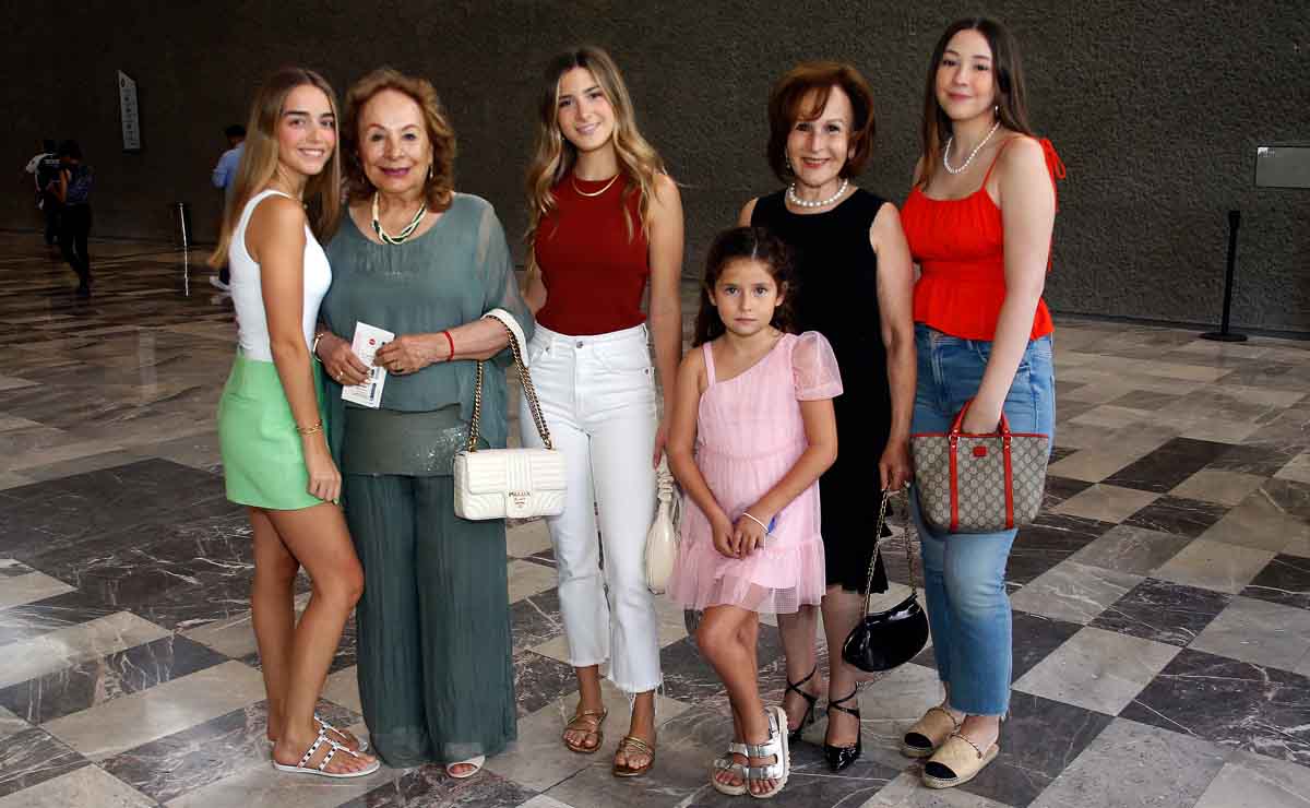 Fer Elizondo, Aurora Cantú de Cagnasso, Claudia Herrera, Adriana Tijerina, Sonia Treviño y Sofía Treviño / Fotos: Antonio Mireles