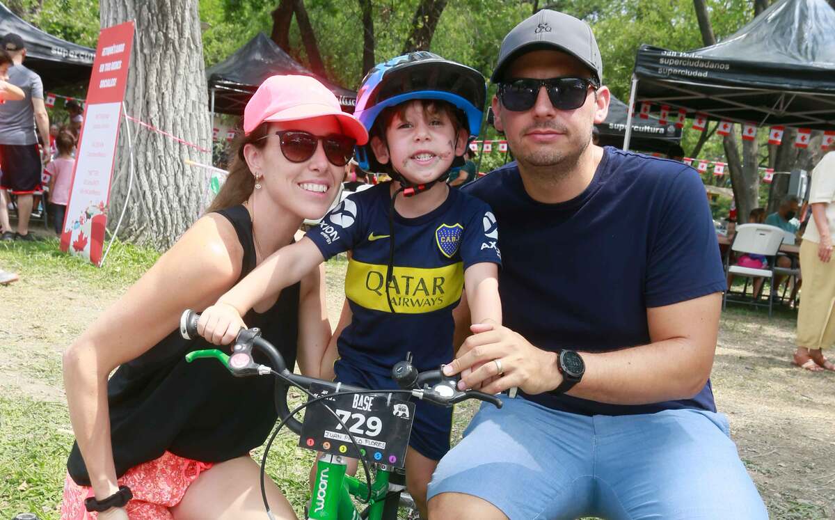 Marcela Treviño, Juan Pablo Flores y Juan Pablo Flores