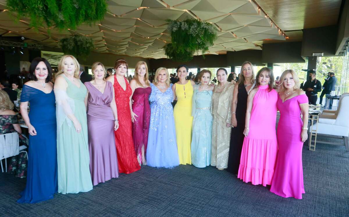 Margarita Berchelmann,  Dolores Garza, Lucía Kalionchis, Doris Chávez, Catalina Ibarra de Martínez, miriam Villarreal de Back, Rocío González, Verónic
