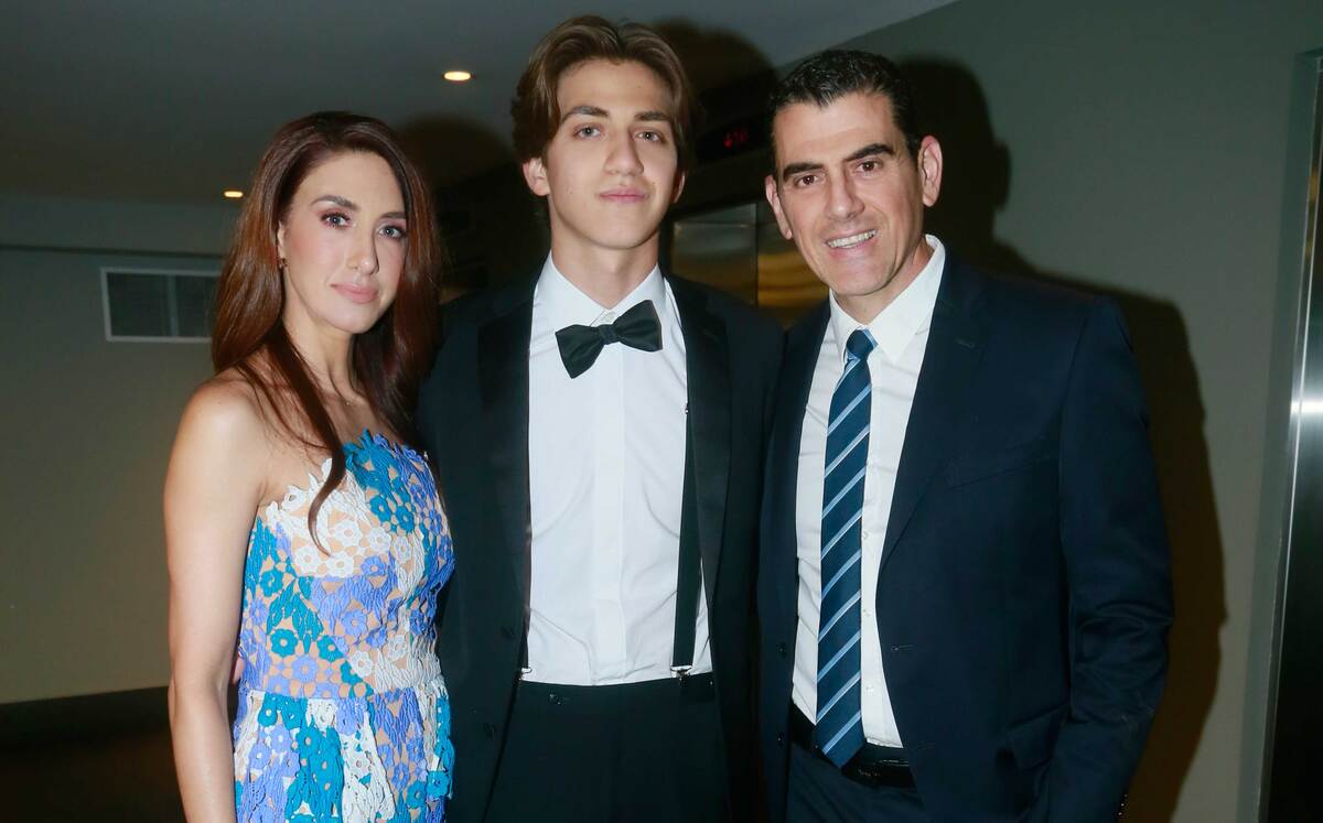 Maru Matar de Iza, Eugenio Iza y  Juan Iza