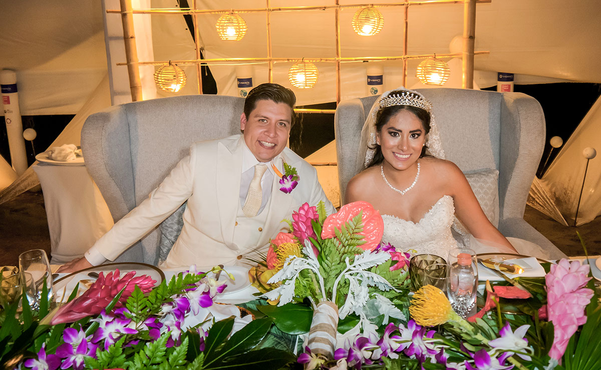 Adrian Camacho y Lily Ortiz