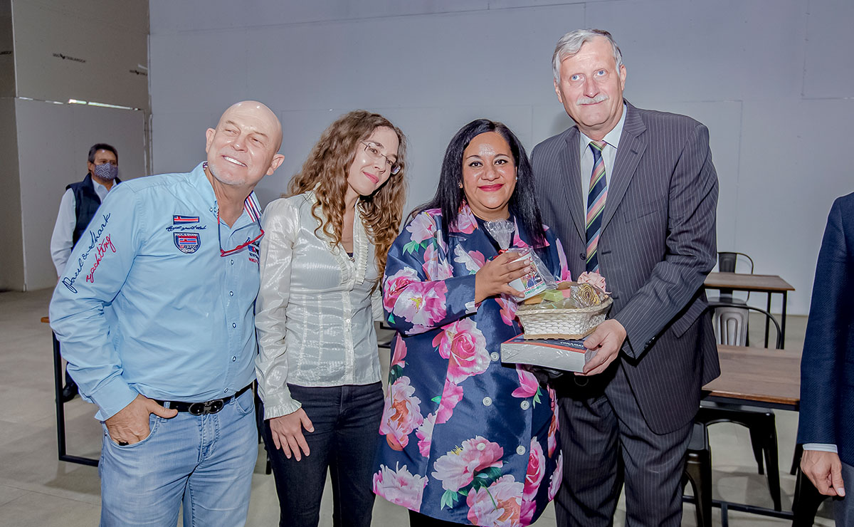 Antonio Sandoval, Zuzana Erdözová, Sitlali Gonzalez y Zdeněk Kubánek