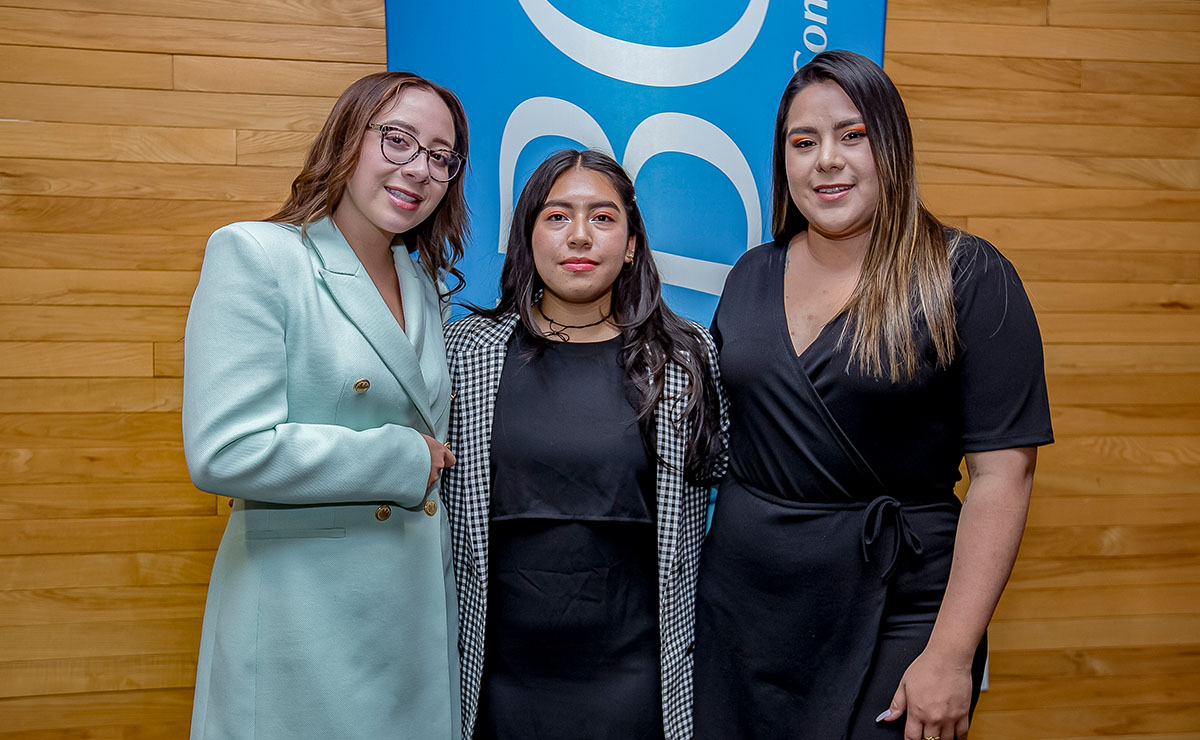 Graduados de la Licenciatura en Derecho de la EBC