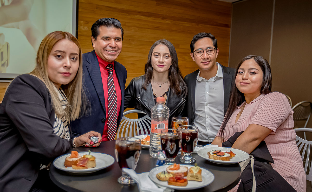 Graduados de la Licenciatura en Derecho de la EBC