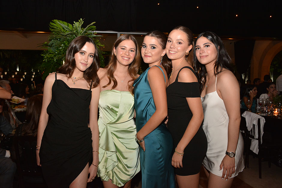 Almudena Gómez, Ana Sofía Hernández, Sofía Arriola, Ale Ramos y Valeria Aispuro