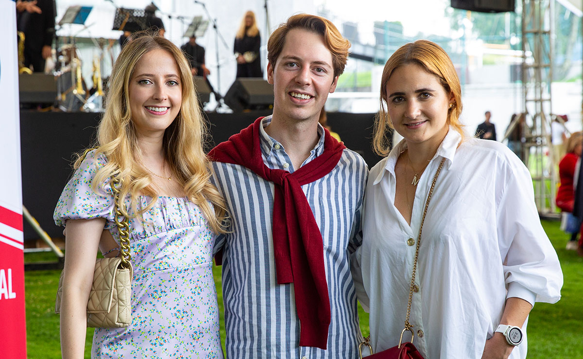 Elena Llorente, Pedro Hanhausen y Monica Villaseñor