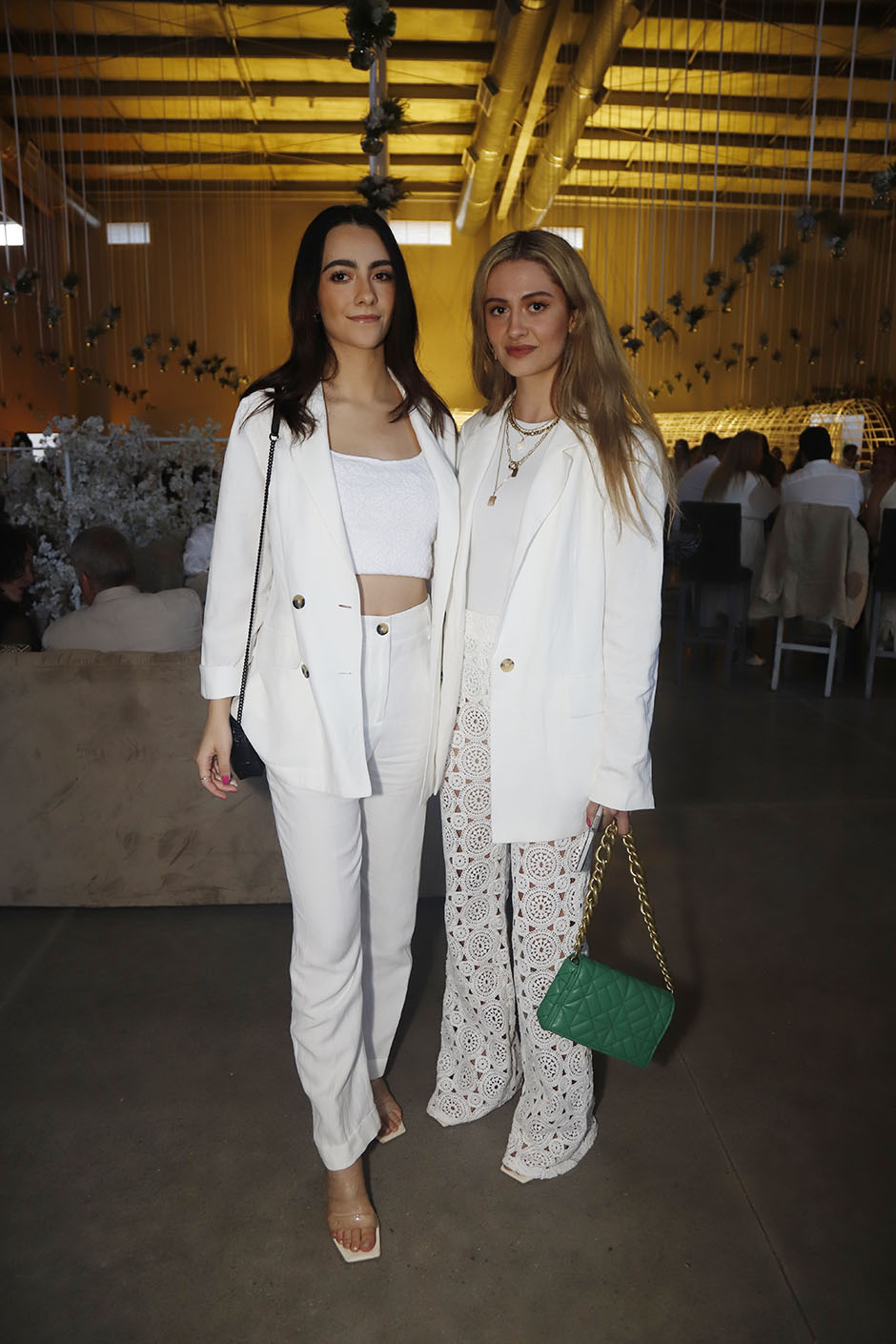 Julia Velázquez y Raquel Camarena