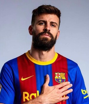 Piqué se prepara con abogados para enfrentar a Shakira en juicio.