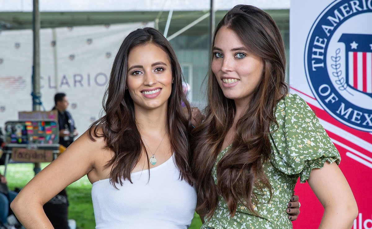 Regina y Alexa de Alba