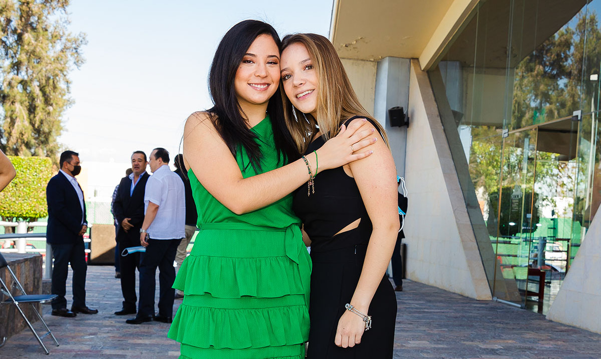 Ximena Miranda y Regina Cruz