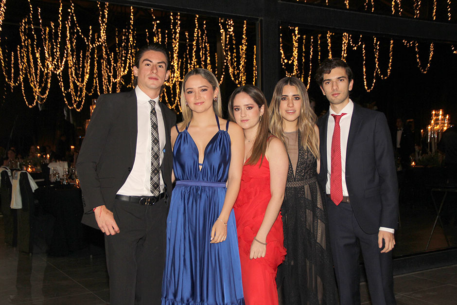 Alonso Soto, María Camila Bibriesca, Valentina  Bribiesca, Renata Vera y Andrés Gutiérrez