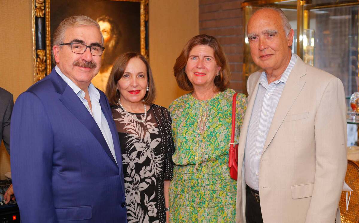Benjamín Clariond, María de Lourdes Domene de Clariond, Ángela Steltzer de Canales y Fernando Canales