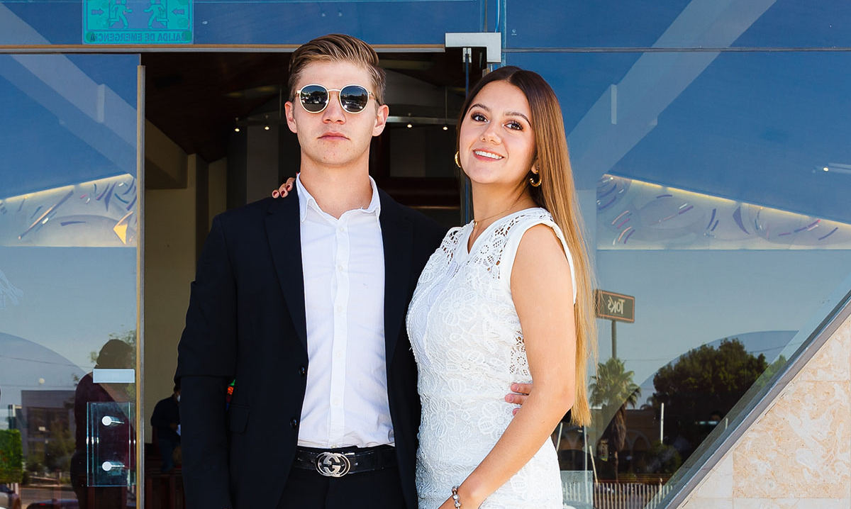 Andrés Escobedo y Mary Angel Lavalle