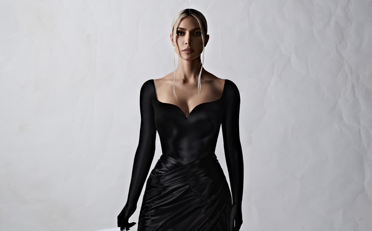 KIM KARDASHIAN EN BALENCIAGA