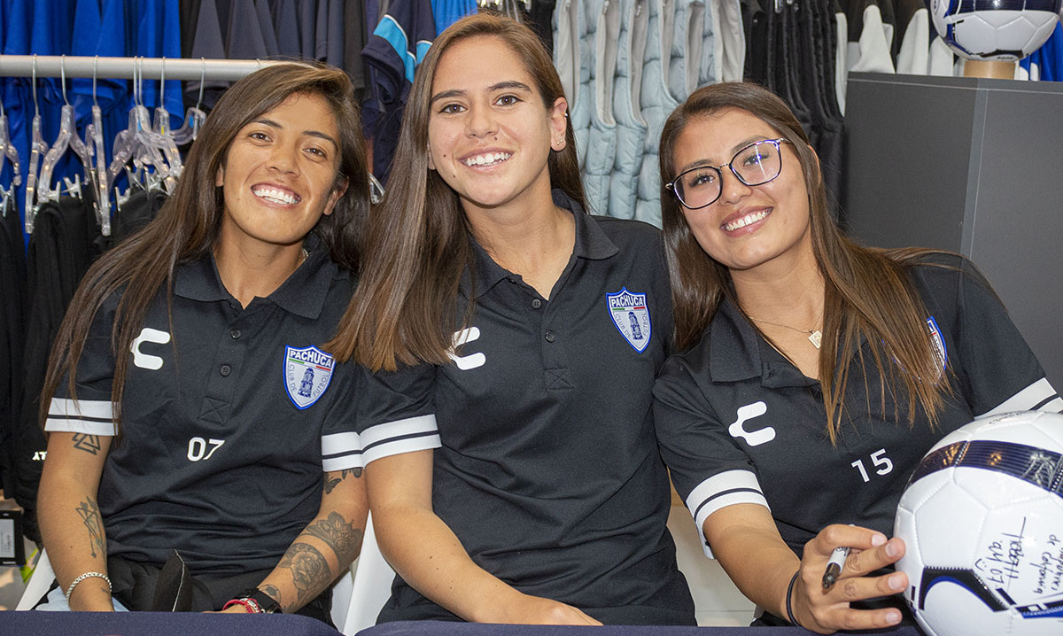 Lizbeth Ángeles, Pau Muñoz y Selene Cortés