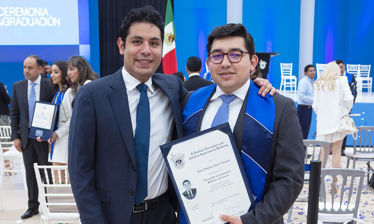 Arturo Guevara y José Antonio Llaca