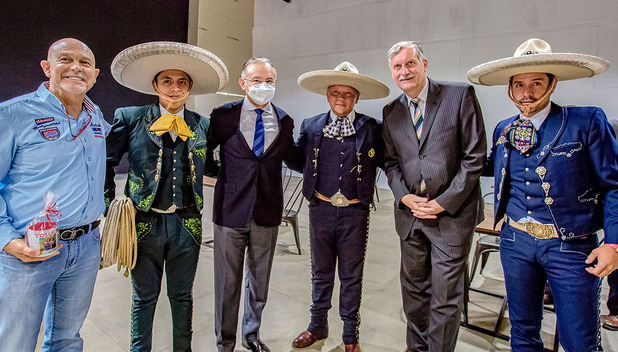 Antonio Sandoval, Jordi Moreno,  Raymundo Martínez, Sergio Ortiz,  ZdenEk Kubánek y Óscar Espinoza