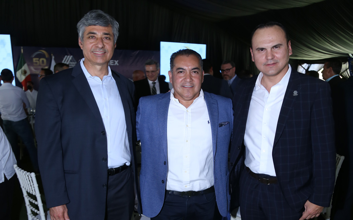 Antonio, Memo y Arturo