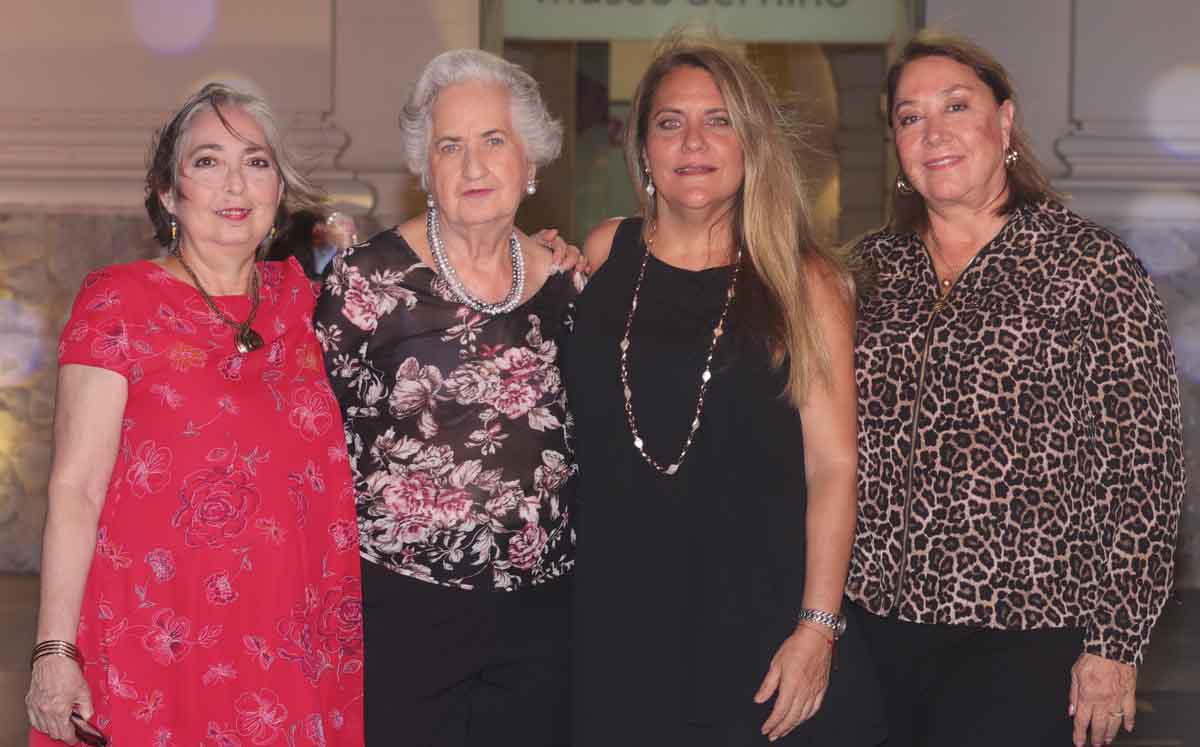 Carmen Ramírez, Jerrie Lee Ramirez, Jerrie Ann Montiel y Jeannie Ramírez / Fotos: Dennis Hernández