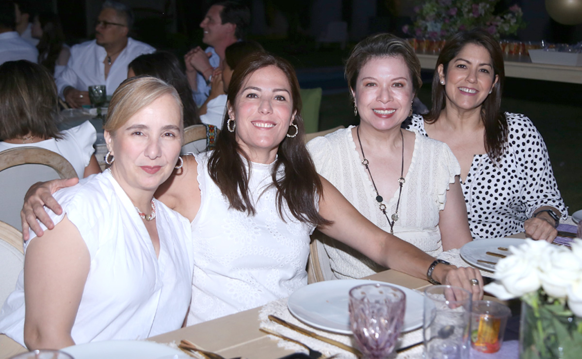 Emma, Silvia, Gaby y Angélica