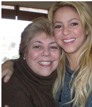Shakira. Madre de la cantante espera reconciliación con Piqué y ella reacciona molesta.