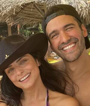 Aislinn Derbez y Jonathan Kubben: Por qué terminaron su relación. (Foto: Instagram).