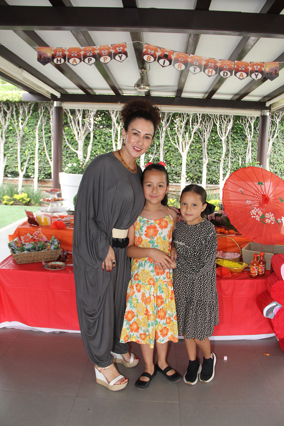 Cecilia Maldonado, Alondra Ramírez y Alexa Briseño.