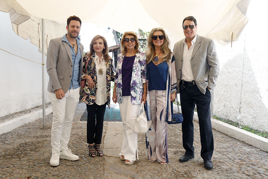 Daniel Chávez, Tere Gómez, Lupita Morquecho, Almendra Morquecho y Roberto Franco
