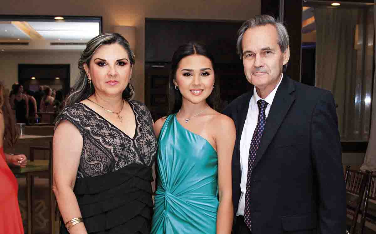 María Ines Leal, María Benavides y Luis Benavides / Fotos: José Chang