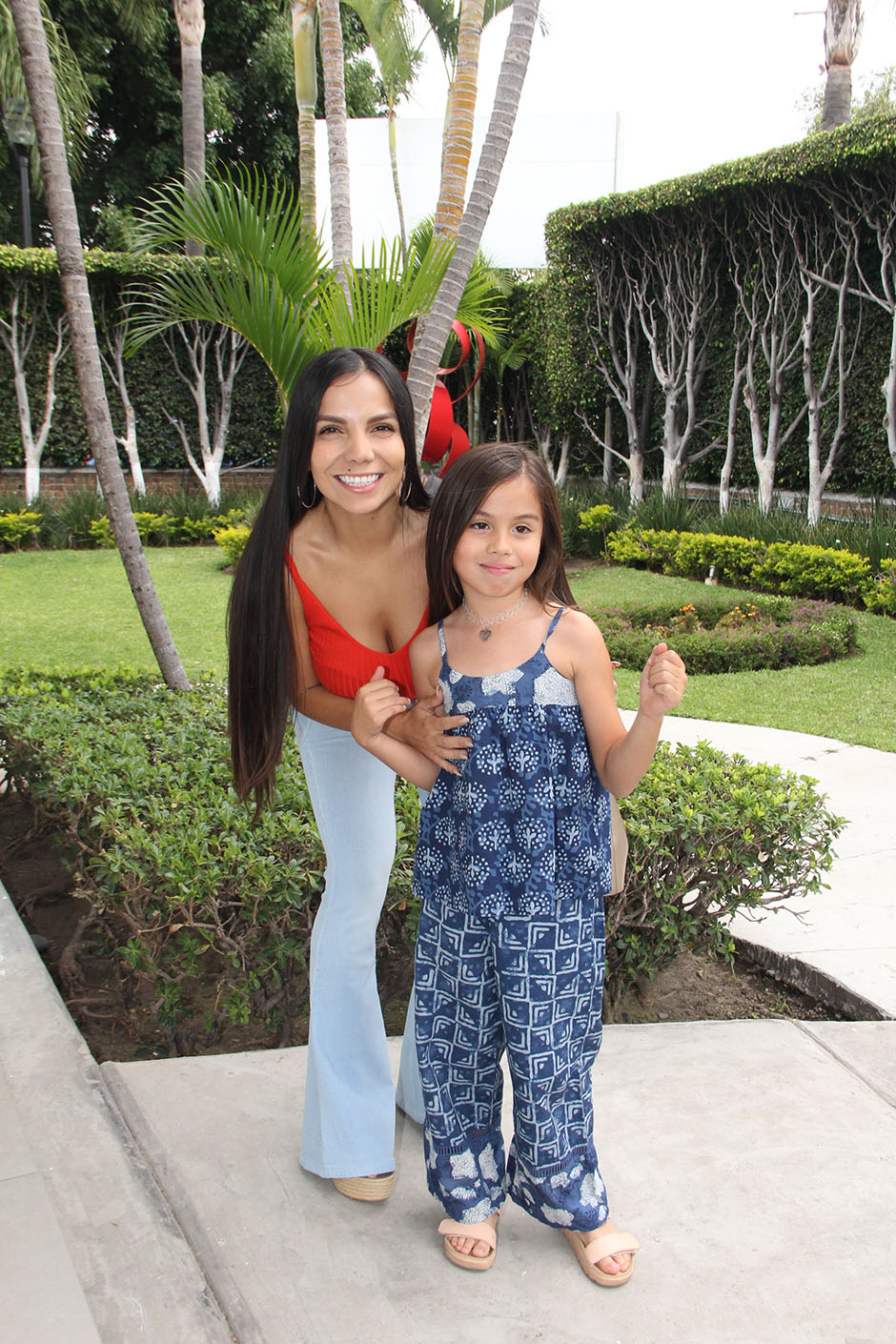 Liz Alvarado y Lisa María Peña