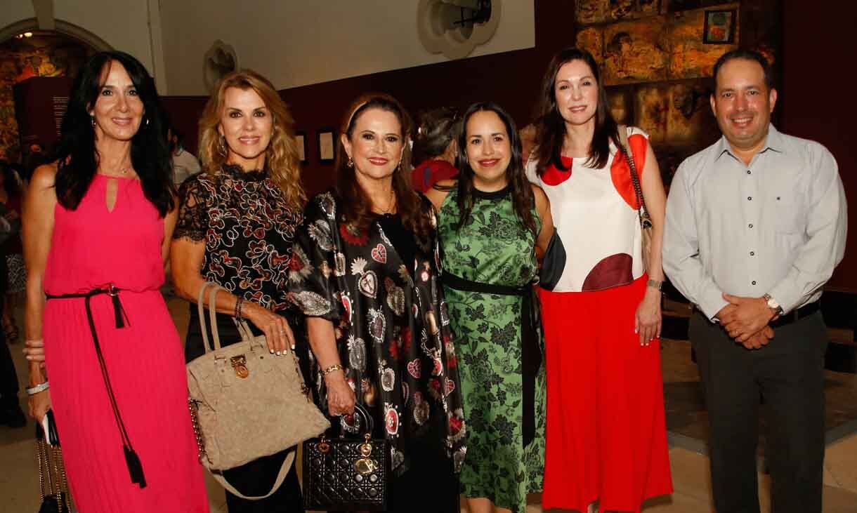 Margarita González, Olga Mejía, Martha Martínez y Cristina Sada Salinas