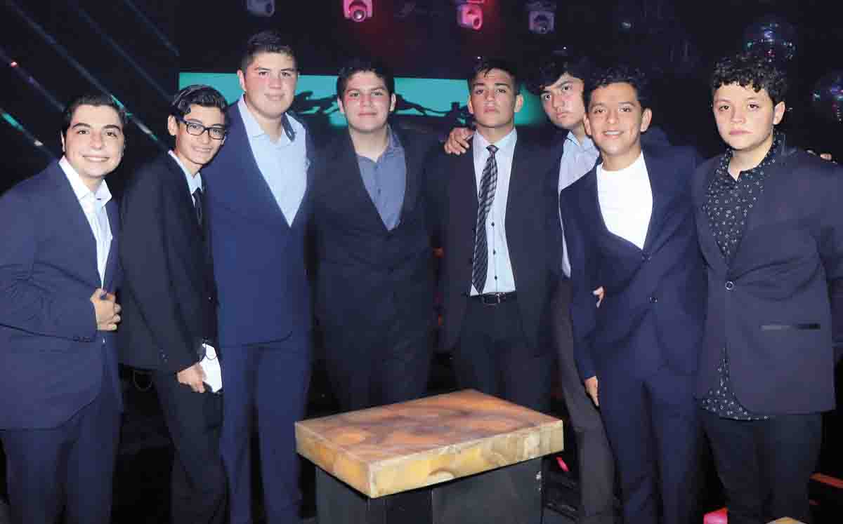 Javier Castañeda Cotera, Juan Pablo Sánchez, Alejandro Aguirre, José Acosta, Ricardo Bonelli, Diego Beltrán, Daniel Lara y Emilio Baltazar / Fotos: De